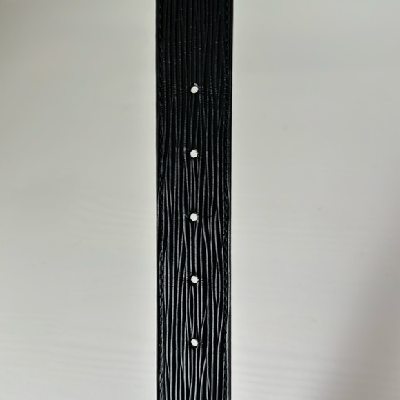 LV REVERSIBLE BELT - Picture 5 of 9